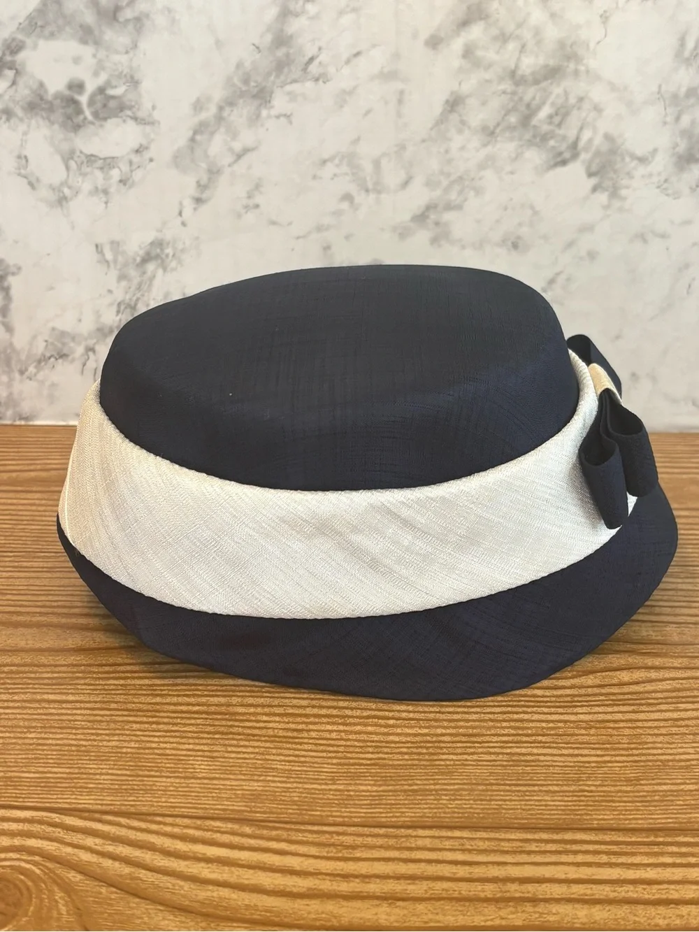 Vintage 60s Navy Blue Fabric Cloche Bucket Hat Off White Ribbon Bow Accent - Picture 4 of 10